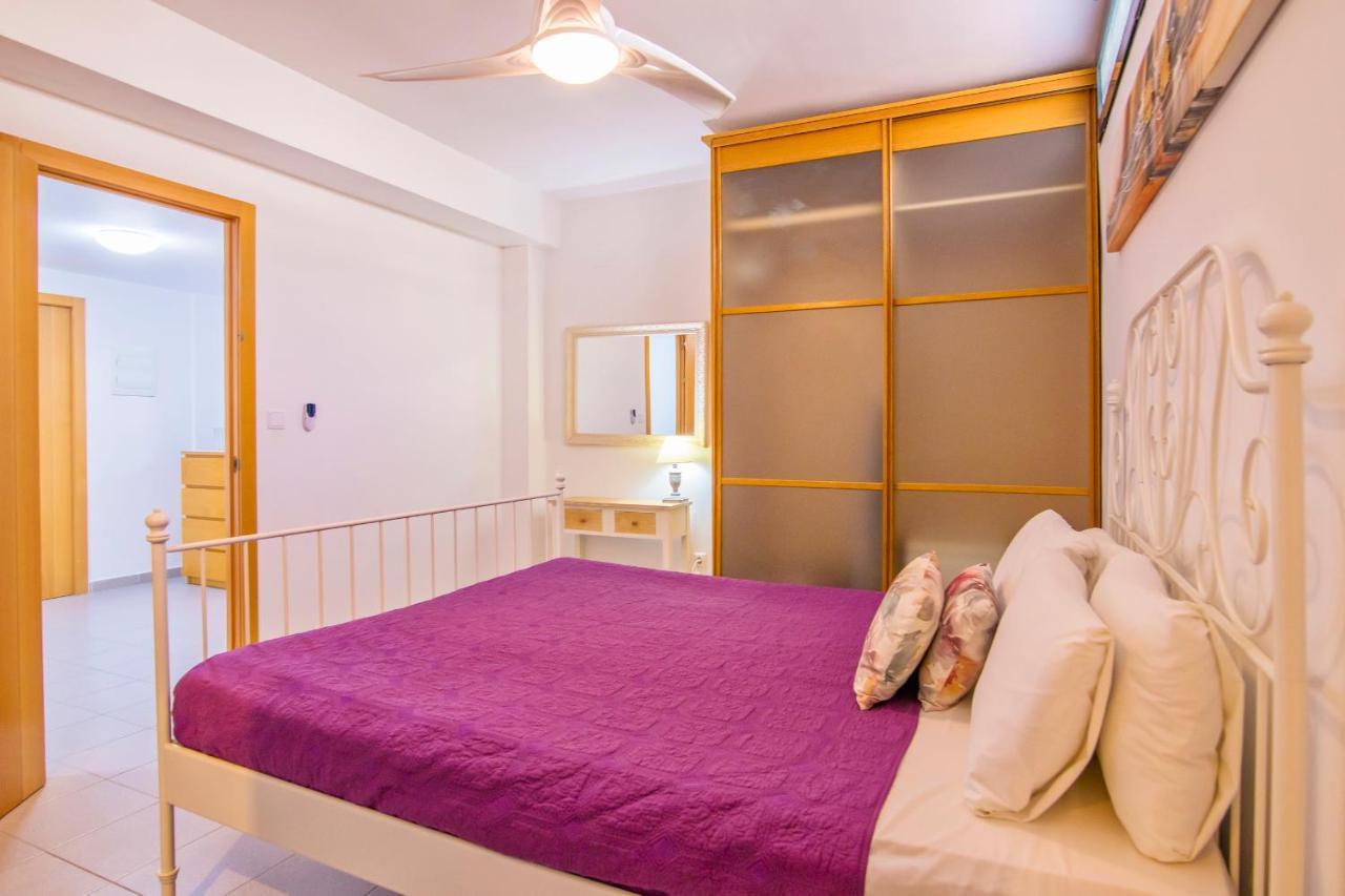 אל קאמפיו Villa Moderna Con Piscina מראה חיצוני תמונה
